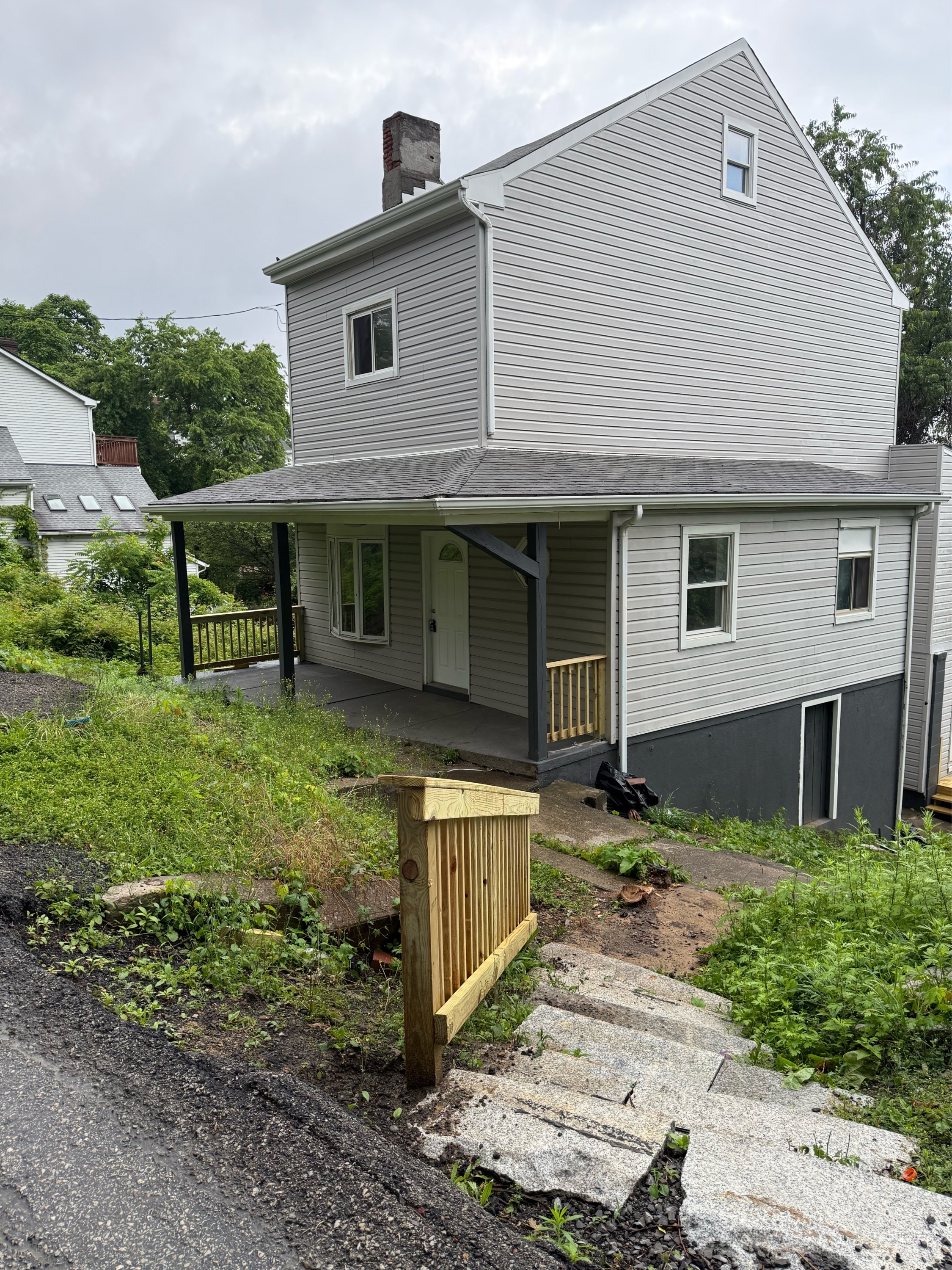 2419 Eccles Street - B